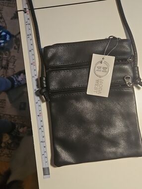 Black Crossbody Bag with Dual Zip Front